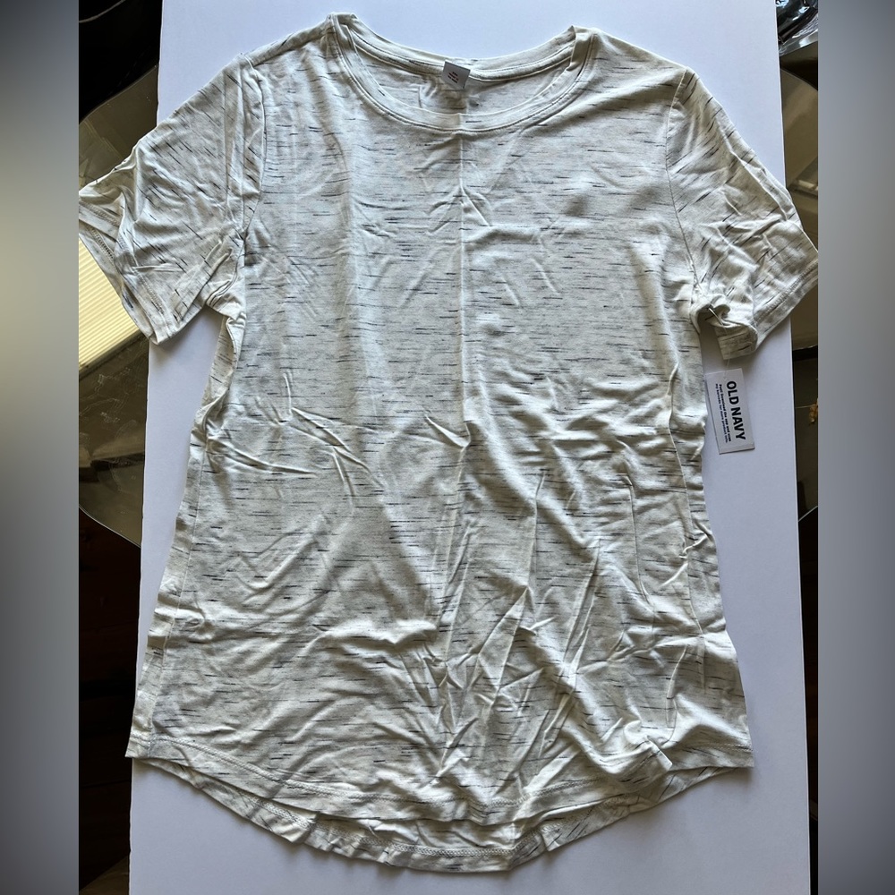 Old Navy luxe space-dye t shirt cream, S tall